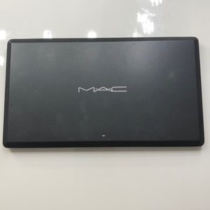 MAC EMPTY PALETTE
